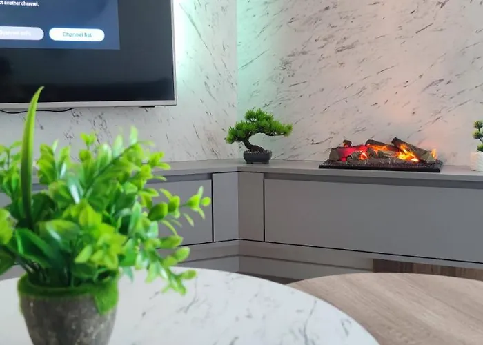 Luxury Apartment With A Fireplace And Free Parking! * סקופיה